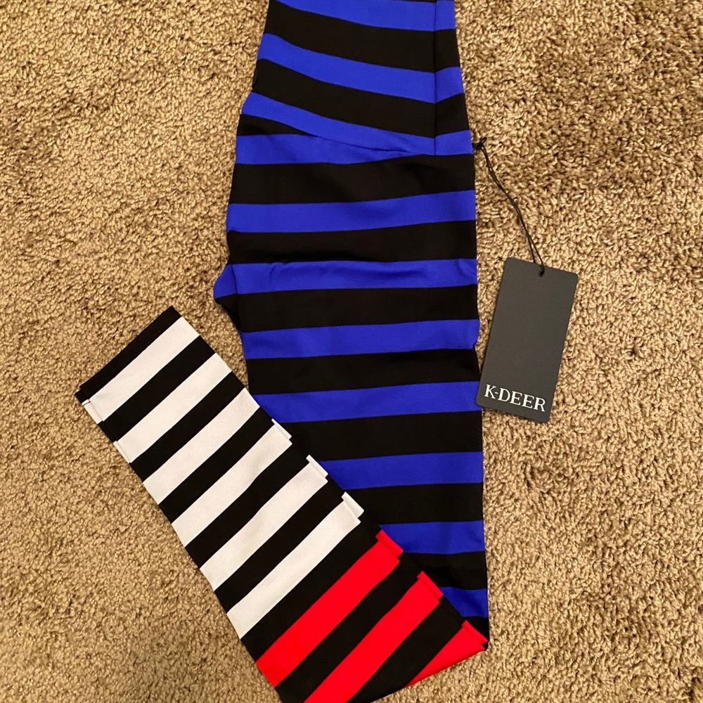 NWT! K-DEER Leggings